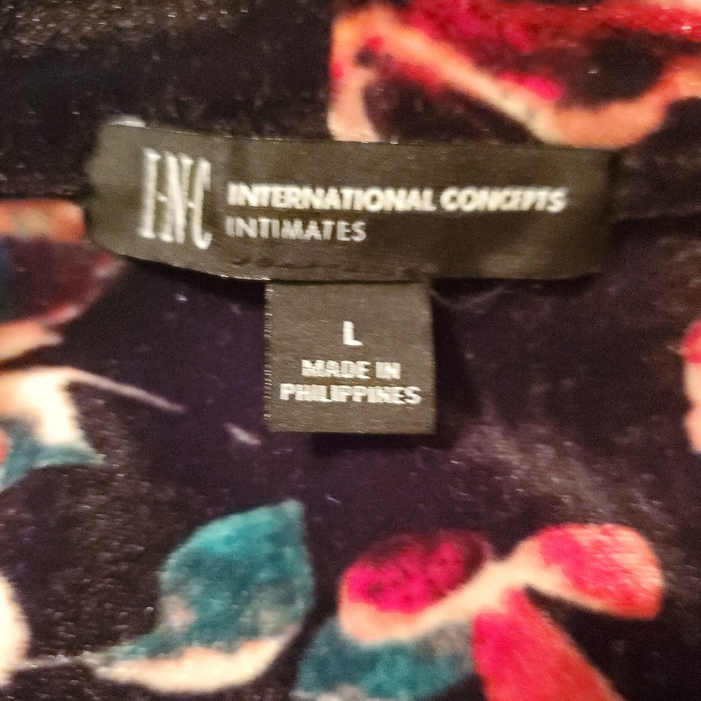 I.N.C Women's Robe - Picture 3 of 5